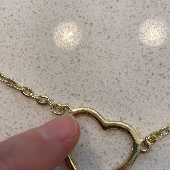 Gold Heart Cardigan Chain Clip - Picture 6 of 8